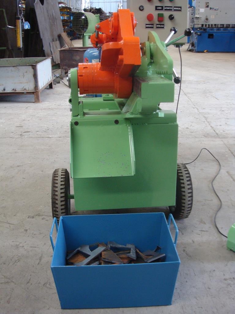 Tesoura Hidráulica LTH-230