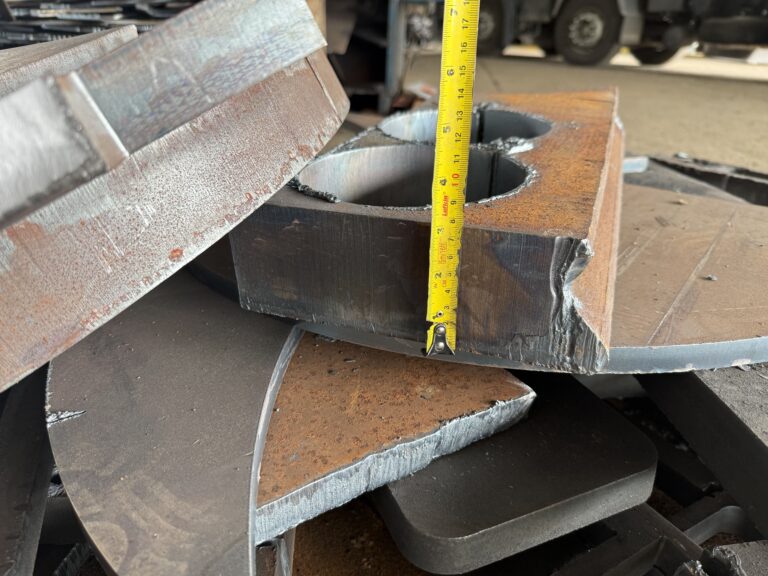 Guilhotina LTH-1200 (2)