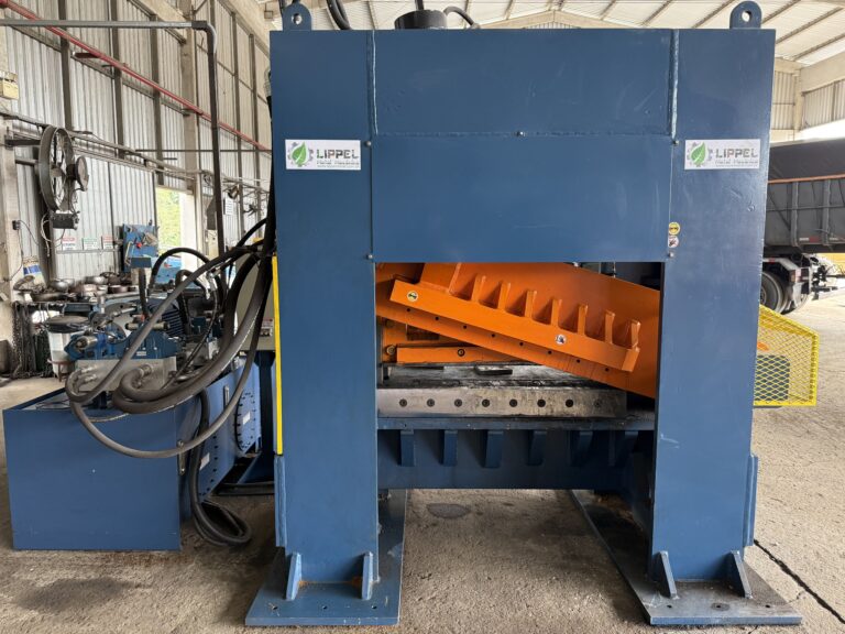 Guilhotina LTH-1200 (3)